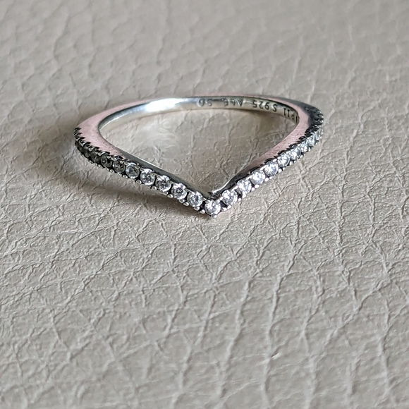 Pandora Sparkling Wishbone Ring - Picture 3 of 8